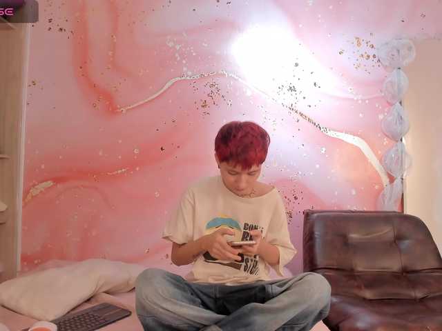 Jessi-Rossee's BongaCams show and profile