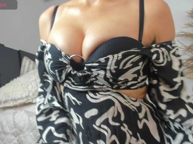 dakotacarvajal's BongaCams show and profile