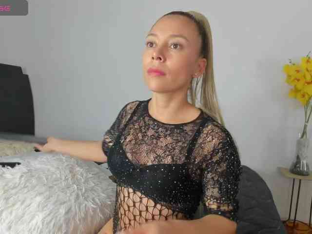 dakotacarvajal webcam