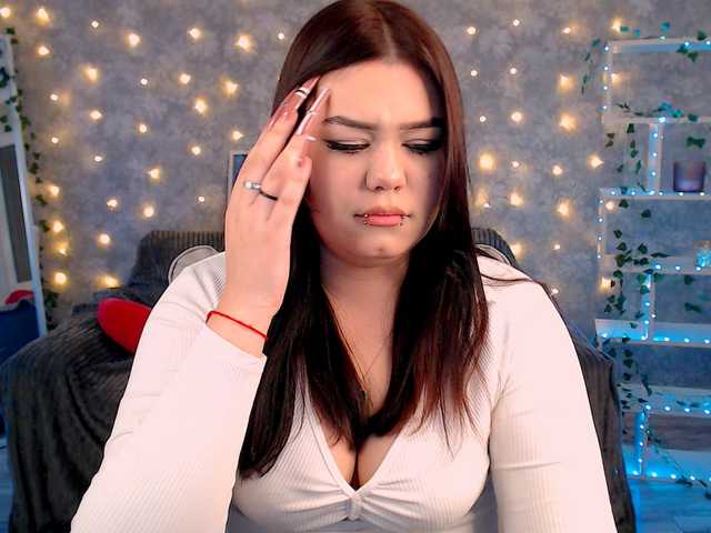 MonicaMiller – webcam model profile photo