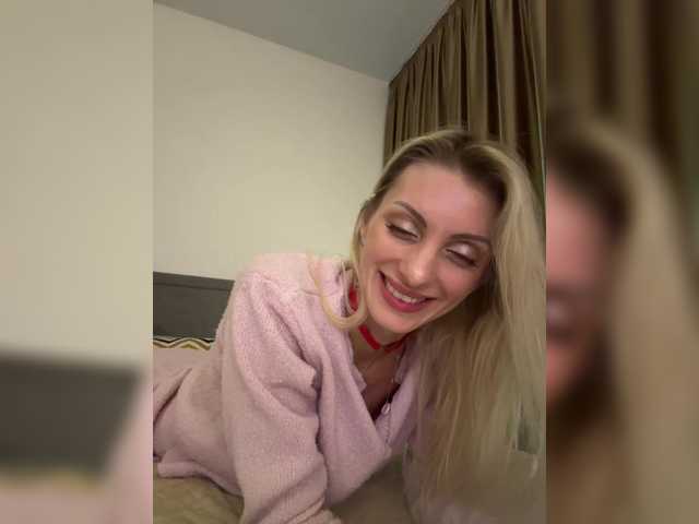 KarinaSim's BongaCams show and profile