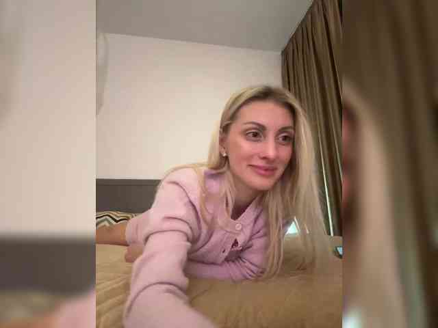 KarinaSim webcam