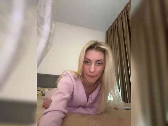 KarinaSim webcam