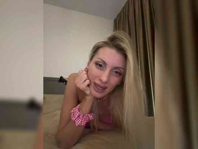 KarinaSim webcam