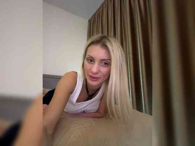 KarinaSim webcam