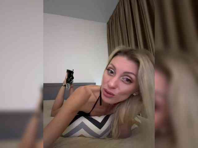 KarinaSim webcam