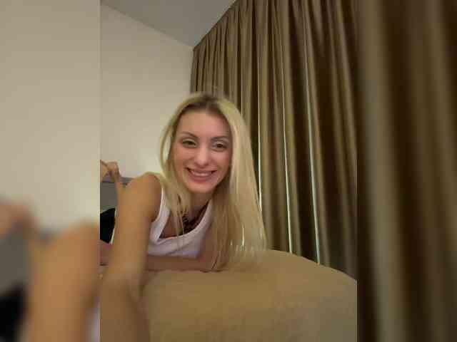 KarinaSim webcam
