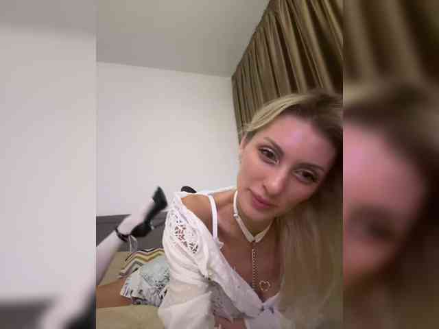 KarinaSim webcam