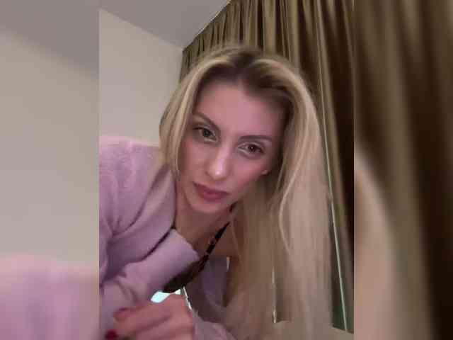 KarinaSim webcam