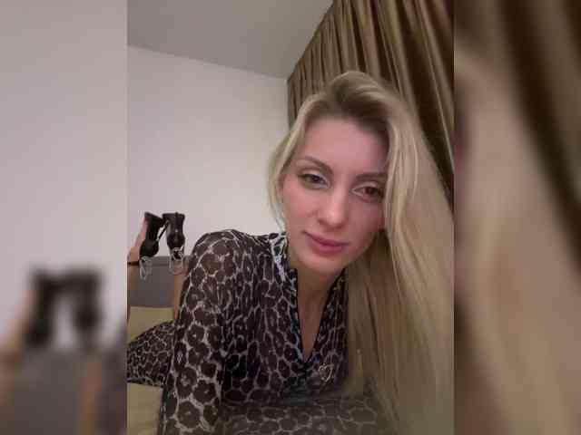 KarinaSim webcam