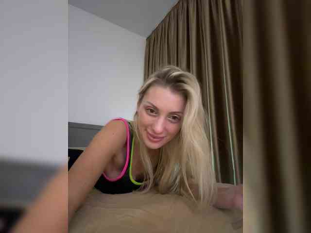 KarinaSim webcam