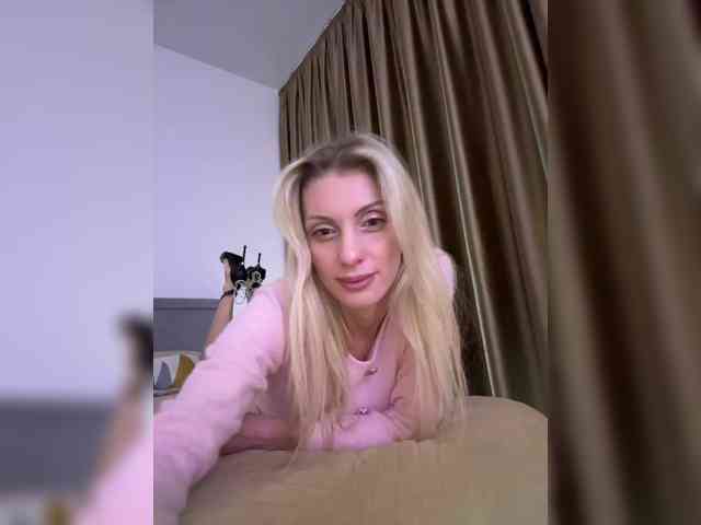 KarinaSim webcam