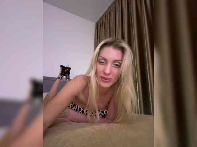 KarinaSim webcam