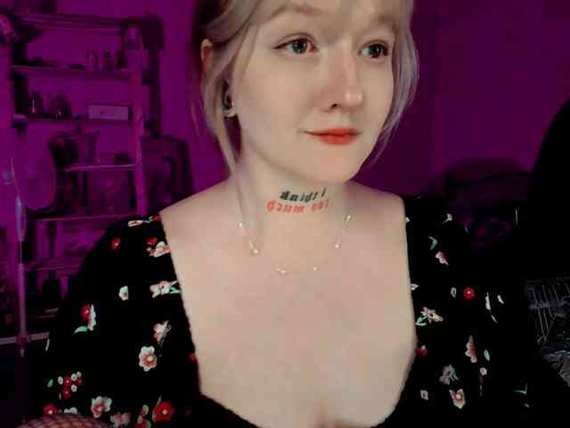 raingurl Live Webcam on BongaCams