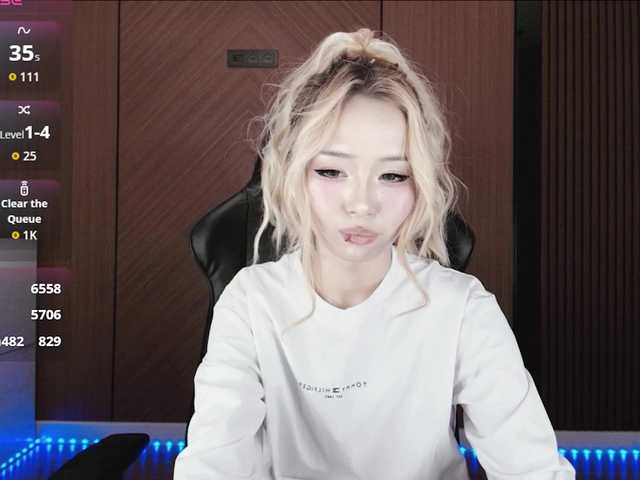 dionalee's BongaCams show and profile