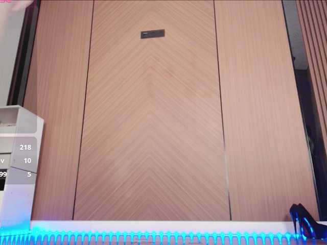 dionalee's BongaCams show and profile