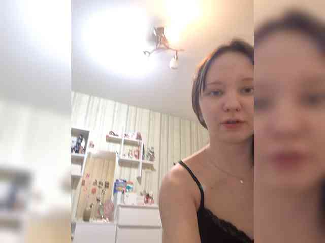Nora_Lane webcam