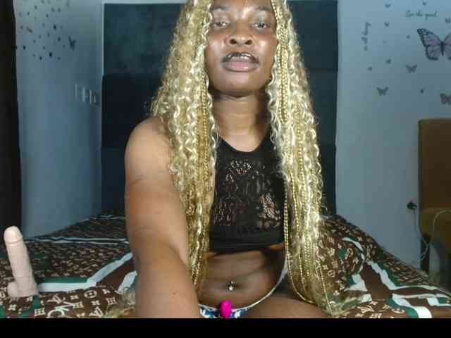 Ebonnyy Live Webcam on BongaCams