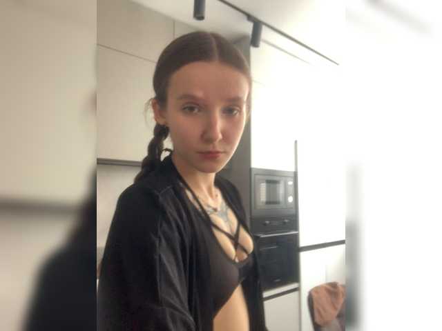 AnyaBerG's BongaCams show and profile