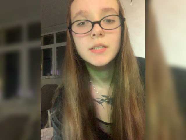 AnyaBerG's BongaCams show and profile