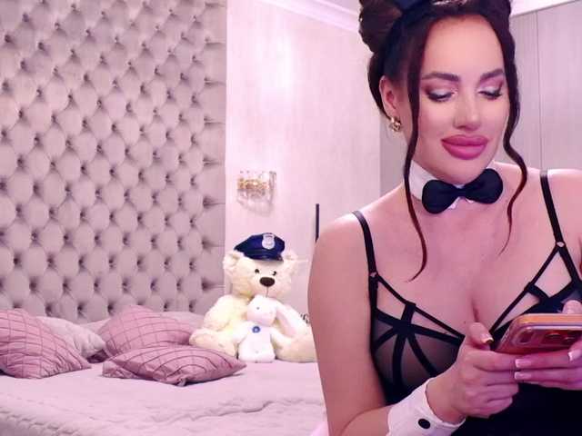 TianaPosh's BongaCams show and profile