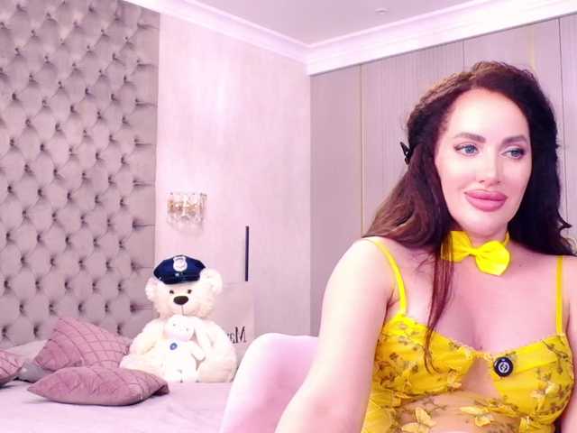 TianaPosh's BongaCams show and profile