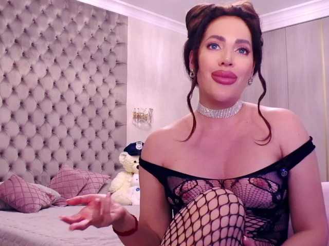 TianaPosh webcam stream