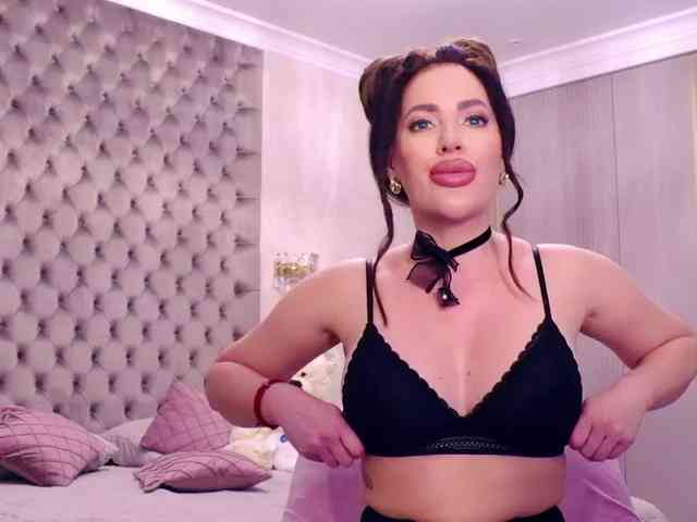 TianaPosh Live Webcam on BongaCams