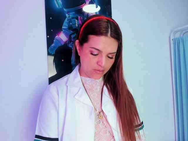 IsabellaSerrano webcam