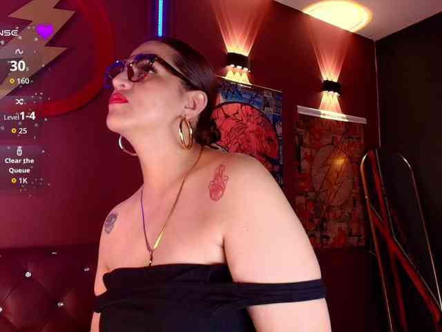 IsabellaSerrano webcam