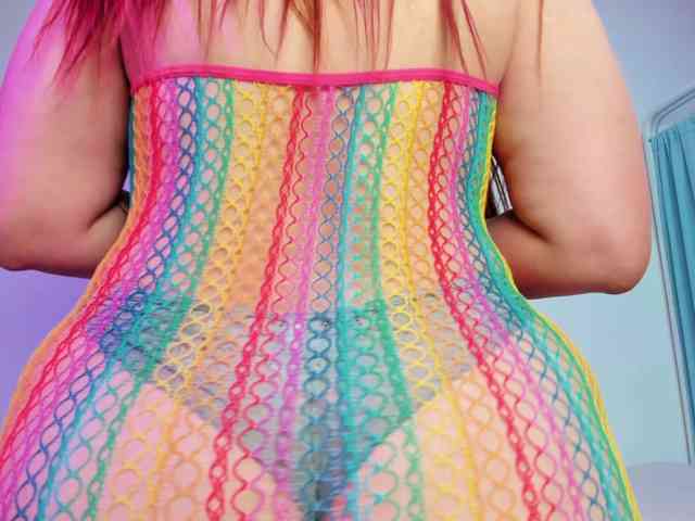 IsabellaSerrano webcam