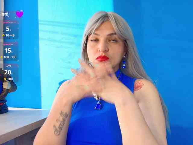 IsabellaSerrano webcam