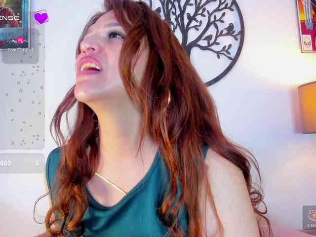 IsabellaSerrano webcam