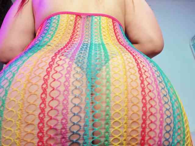 IsabellaSerrano webcam