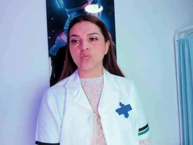 IsabellaSerrano webcam