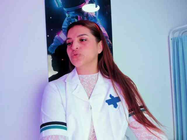 IsabellaSerrano webcam