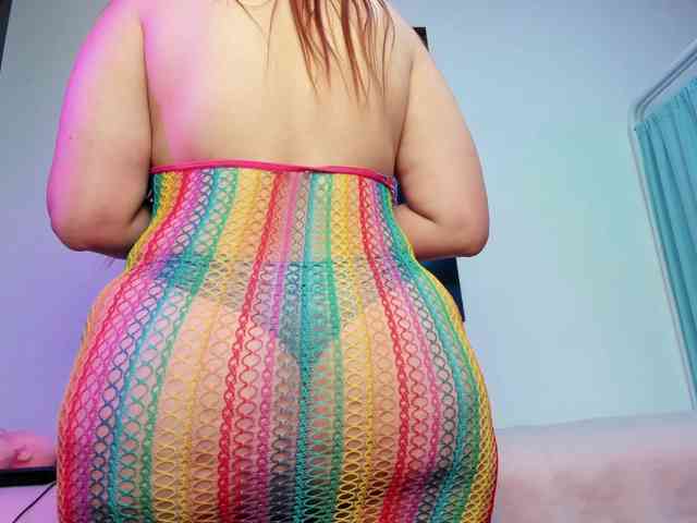 IsabellaSerrano webcam