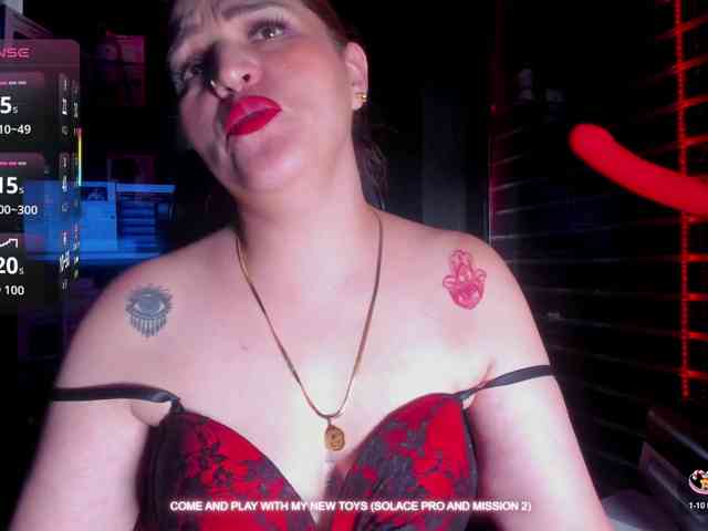 IsabellaSerrano Live Webcam on BongaCams