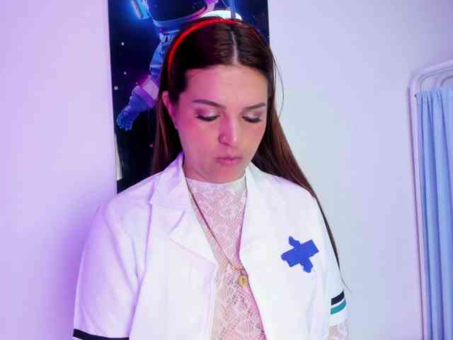 IsabellaSerrano webcam