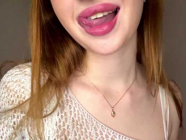 gingerfoxi's BongaCams show and profile