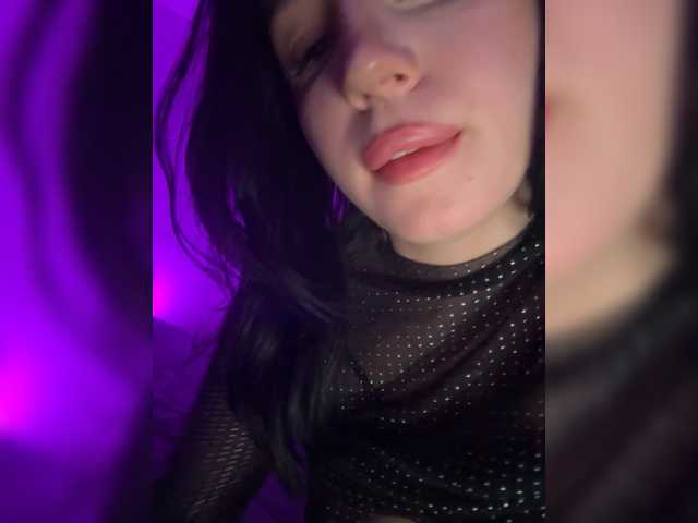 SofiMoon11's BongaCams show and profile