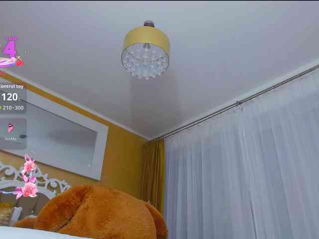 golden-caroline webcam