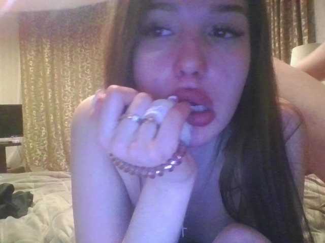 Live with conceluna on FliCam