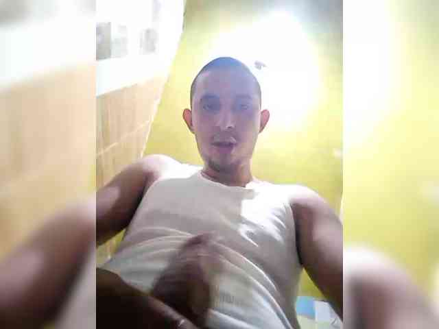 MontanaHot69 Live Webcam on BongaCams