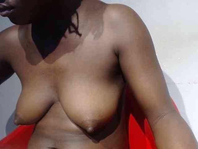 Sexy-petitqueen webcam