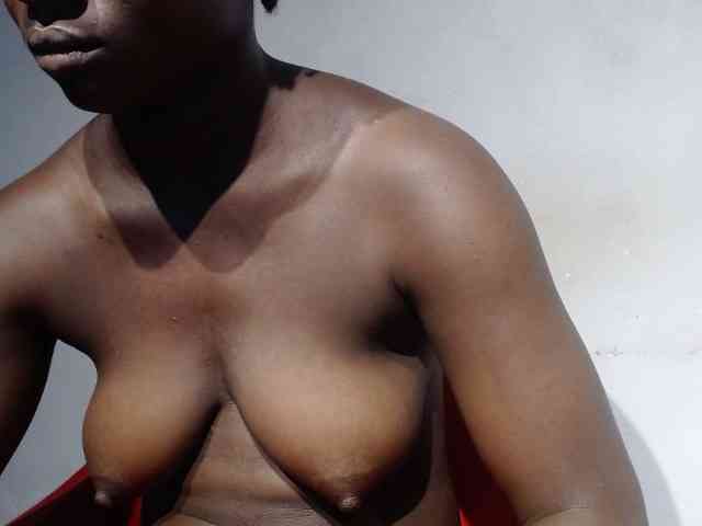 Sexy-petitqueen webcam