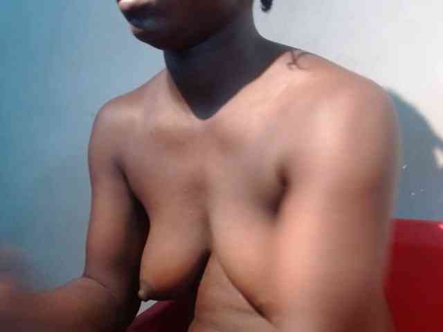 Sexy-petitqueen webcam