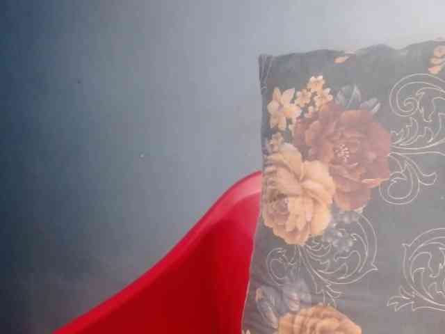 Sexy-petitqueen webcam