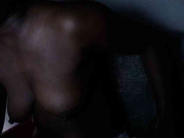 Sexy-petitqueen webcam