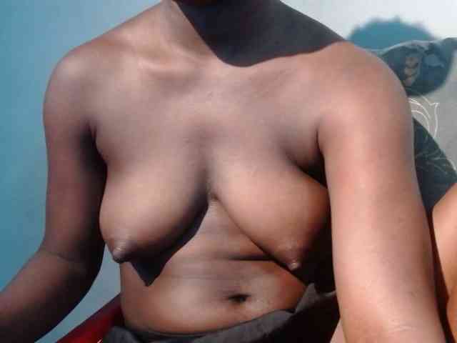 Sexy-petitqueen webcam